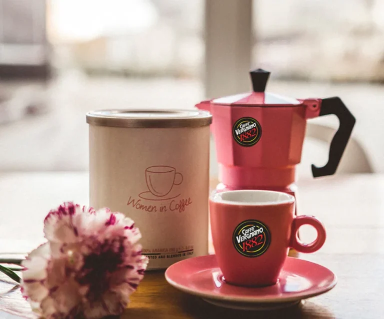 Pâtisseries artisanales italiennes fraîches et gourmandises livrées à domicile par Bacio.